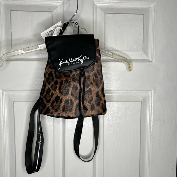 Kendall & Kylie Handbags - NWT! Cheetah print Kendall and Kylie backpack